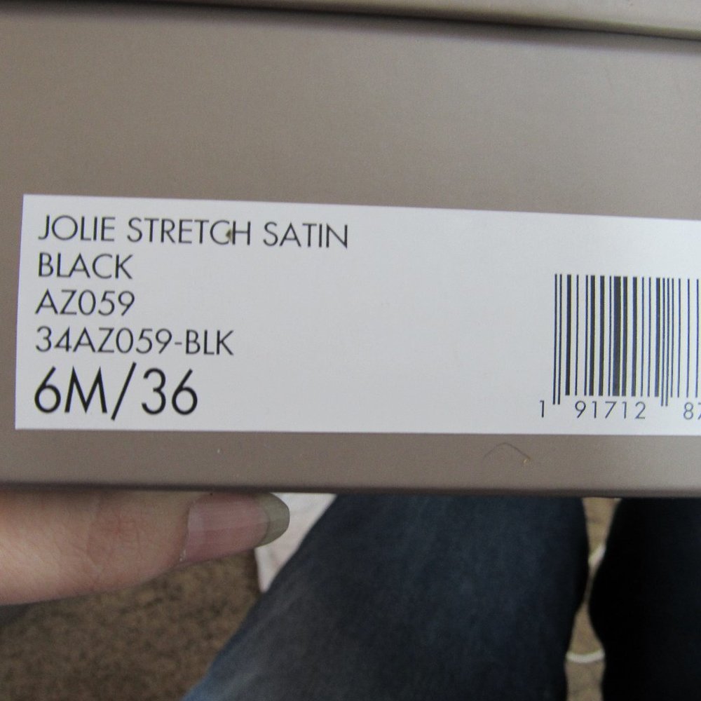 BCBG Jolie Stretch Satin black 6M heeled bootie - Picture 8 of 8